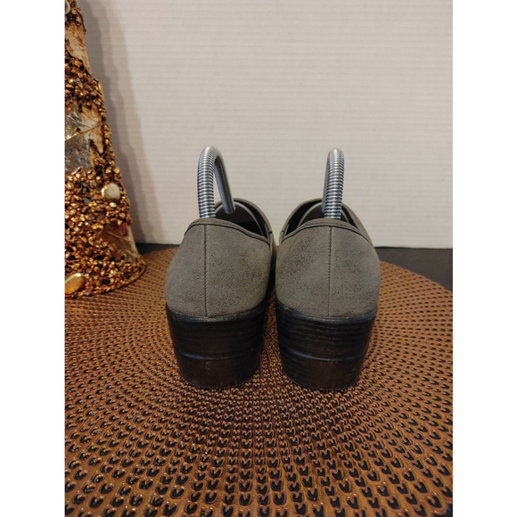 Axxiom Clogs Size 8.5 - Picture 4 of 5